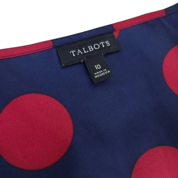 TALBOTS  Navy Red Polka Dot Pleated Sleeveless Polka Top Sz 10 - Picture 2 of 7